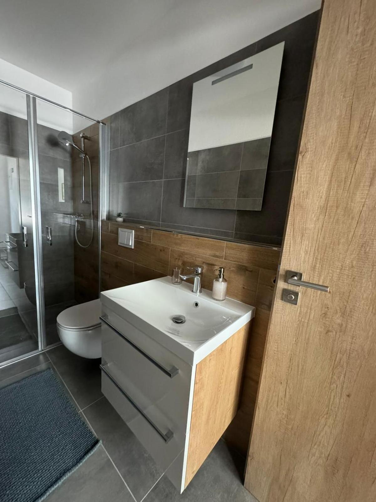 Hobiti Apartman - Sam Radslav Exterior photo
